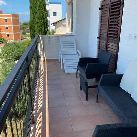 Apartamento Renome Sveti Filip i Jakov Exterior foto